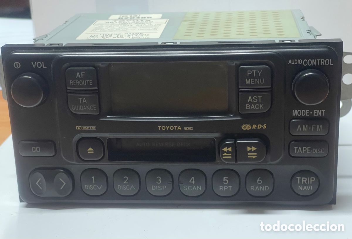 Autos und Motorr&auml;der: AUTO RADIO Casette TOYOTA RAV 4 original