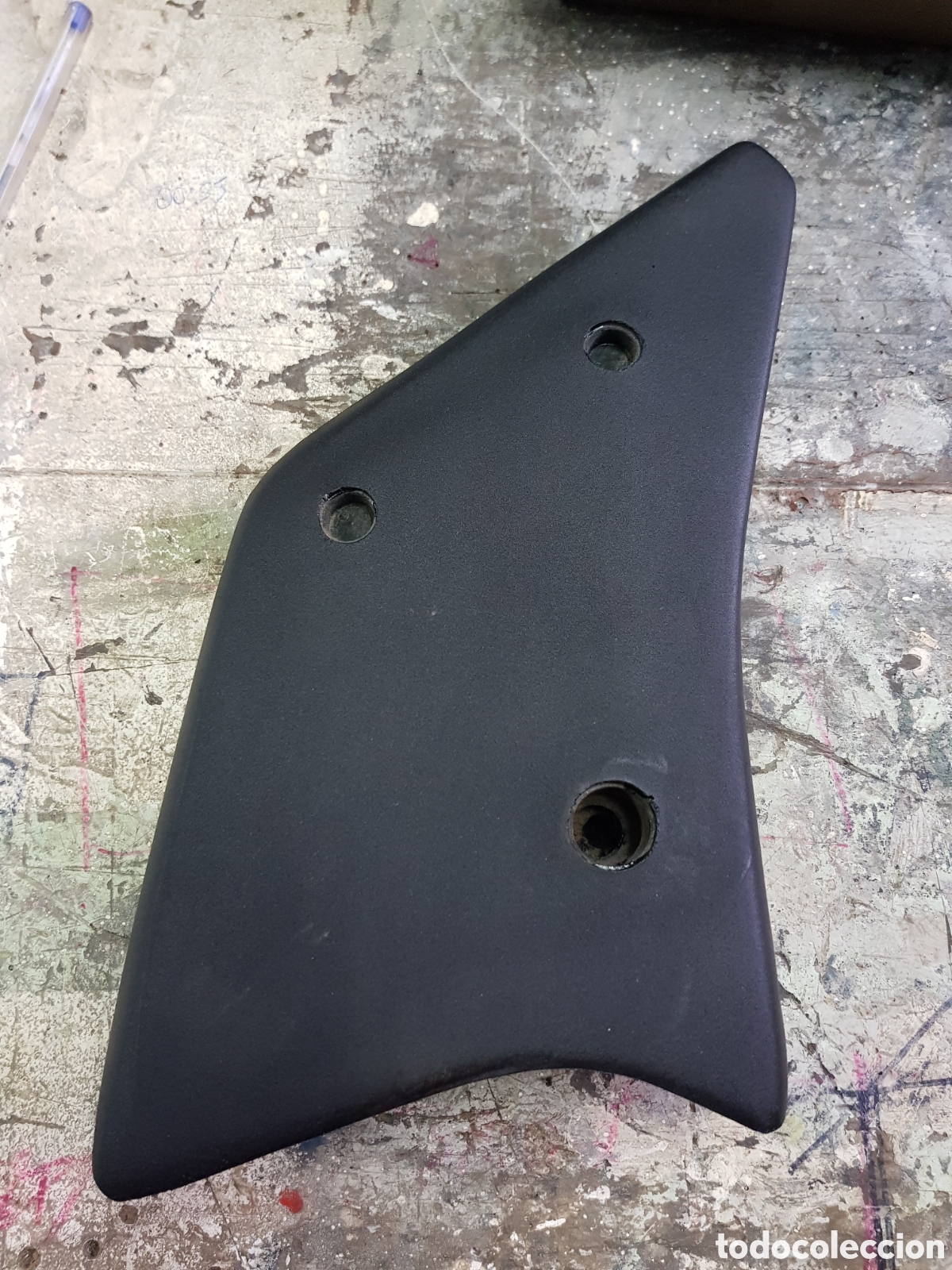 Autos und Motorr&auml;der: Spoiler Ford capri Turbo.