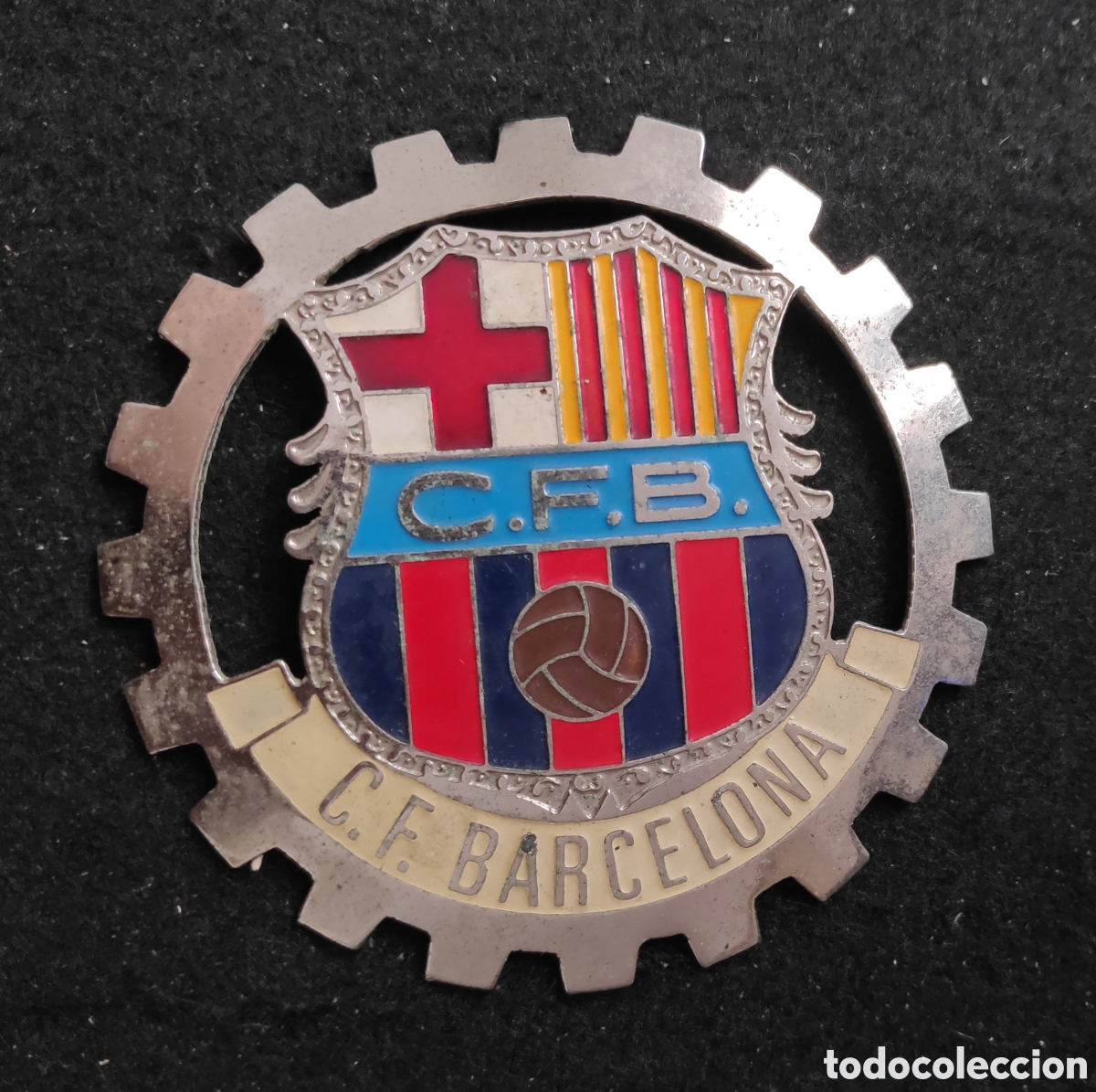 Autos und Motorr&auml;der: ANTIGUA INSIGNIA PLACA CHAPA ESMALTADA EMBLEMA PARA COCHE CLASICO BADGE futbol barcelona VESPA SEAT