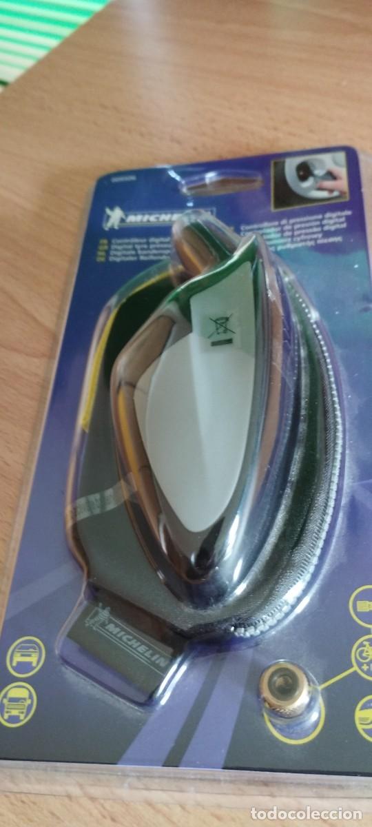 Autos und Motorr&auml;der: Man&oacute;metro Controlador de presi&oacute;n neum&aacute;ticos Michelin