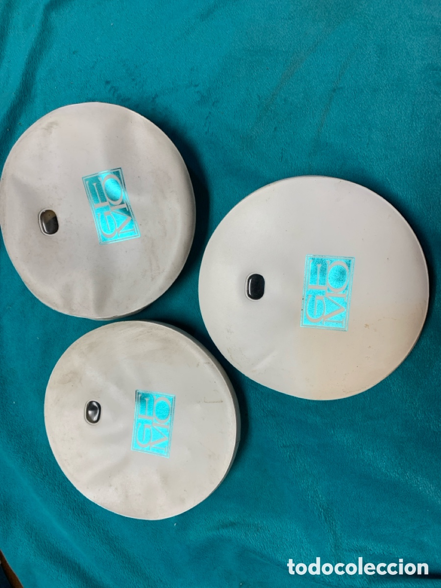 Autos und Motorr&auml;der: JUEGO CUBRE FAROS ( GEMO) di&aacute;metro 16