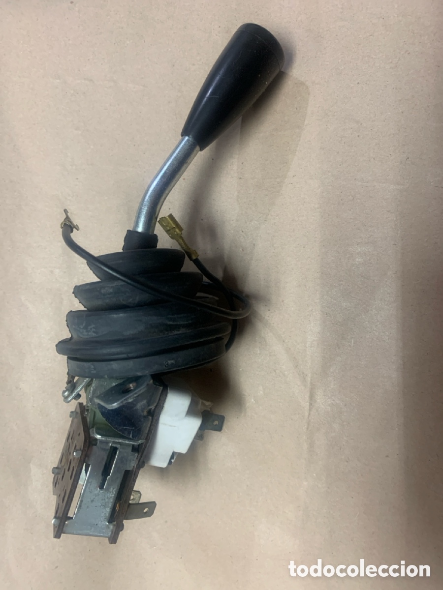 Autos und Motorr&auml;der: MANDO LUCES HELLA 64506 ( TRACTOR DEUTZ )