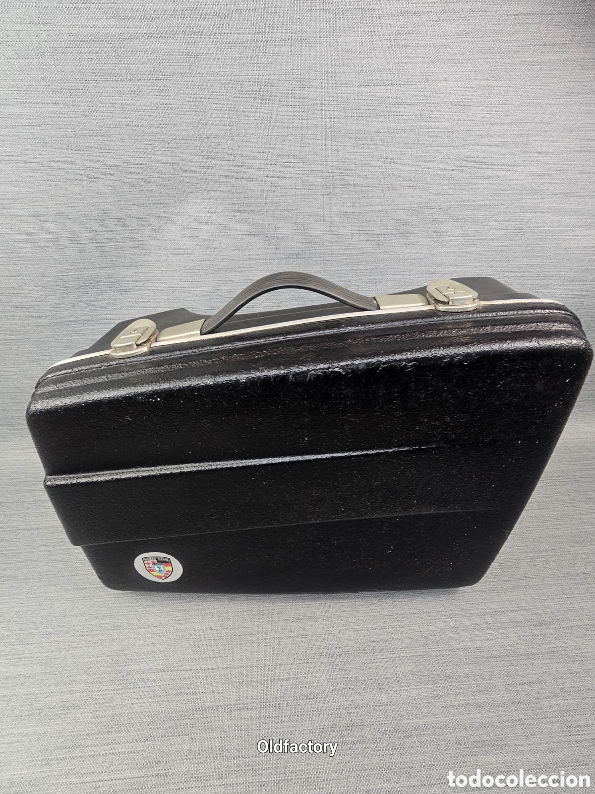 Voitures et Motocyclettes: Antigua maleta Derecha de moto Honda?