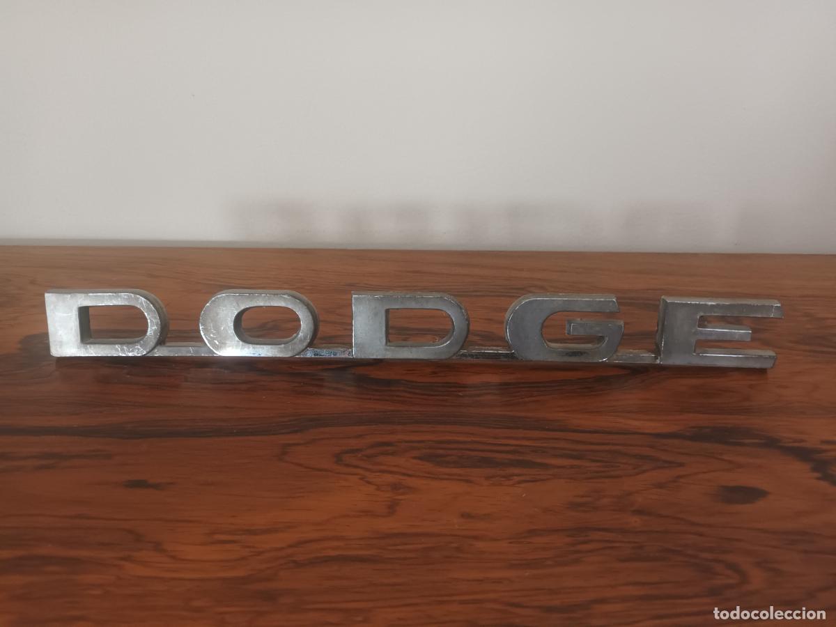 Autos und Motorr&auml;der: ANAGRAMA INSIGNIA COCHE AUTO DODGE. METALICO. CHRYSLET, SIMCA BARREIROS