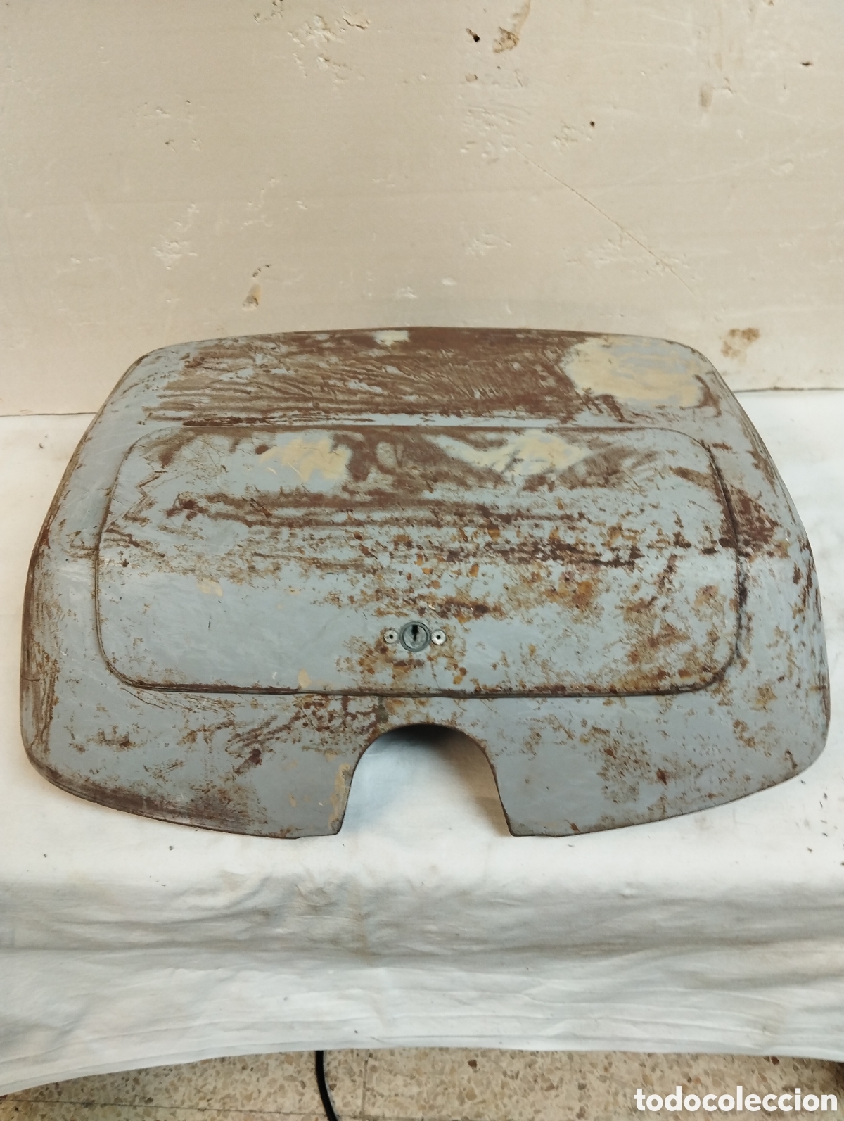 Coches y Motocicletas: Maleta delantera de Vespa 125