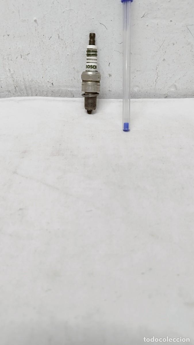 Autos und Motorr&auml;der: Antigua buj&iacute;a marca Bosch