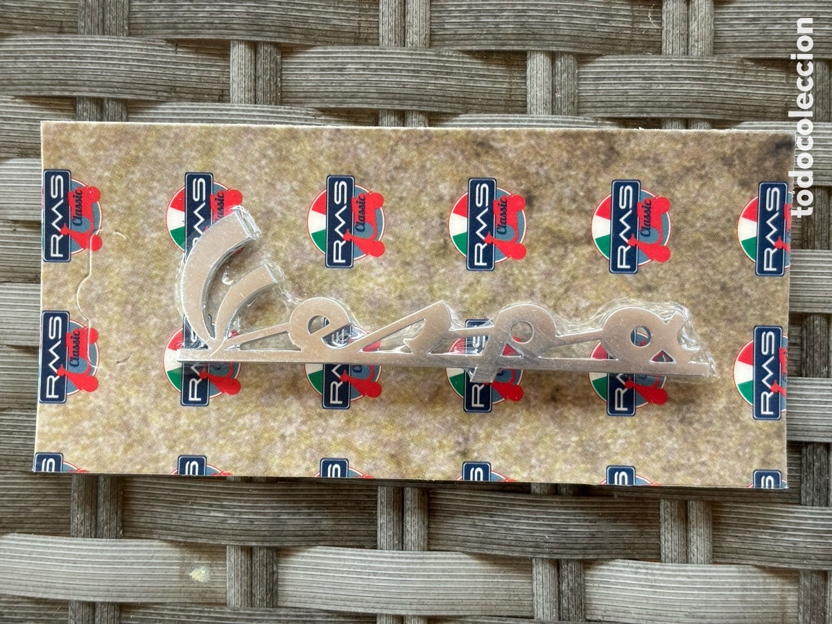 Automobili e Motociclette: Distintivo Vespa Scooter