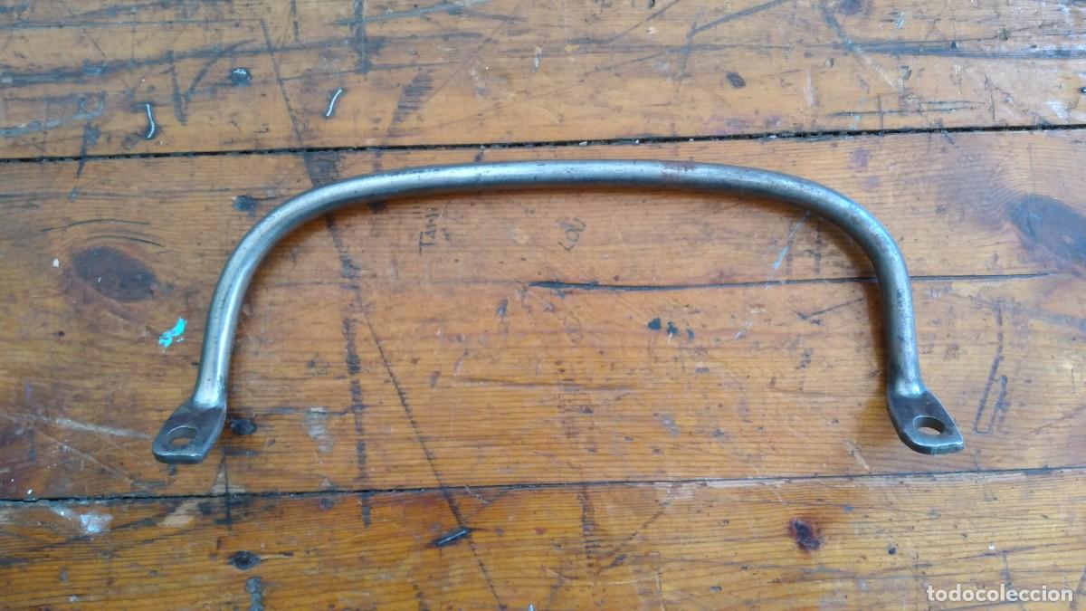 Autos und Motorr&auml;der: Vespa sillin asa para sillin