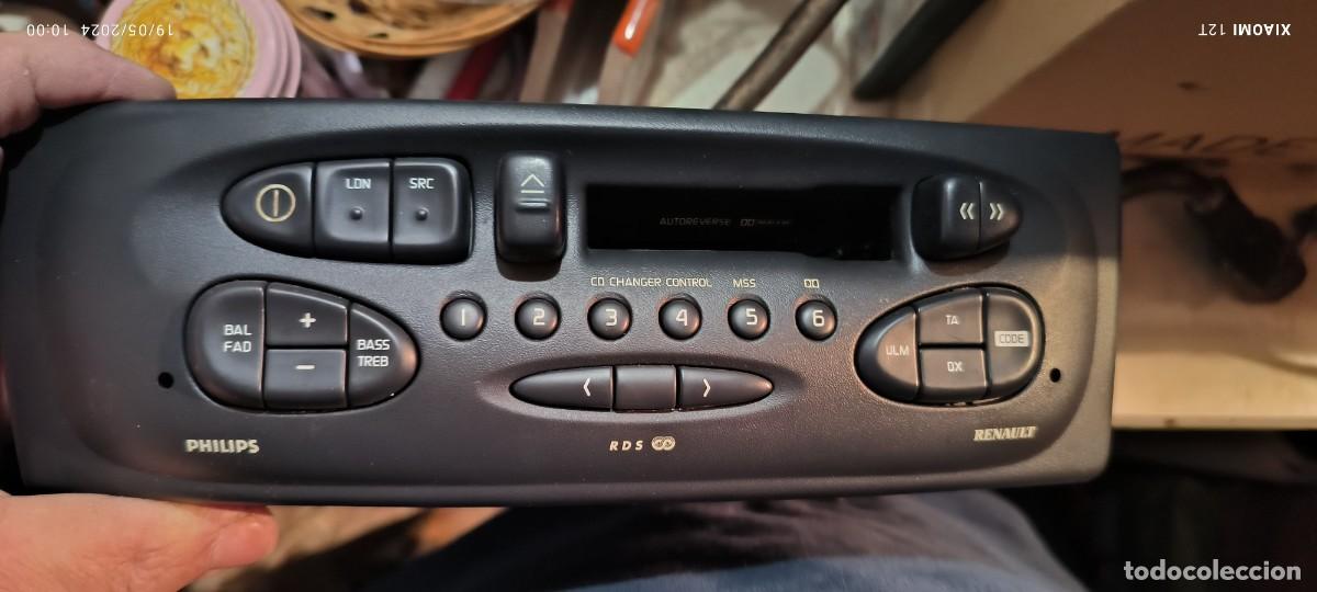 Autos und Motorr&auml;der: RADIO DE COCHE ORIGINAL RENAULT
