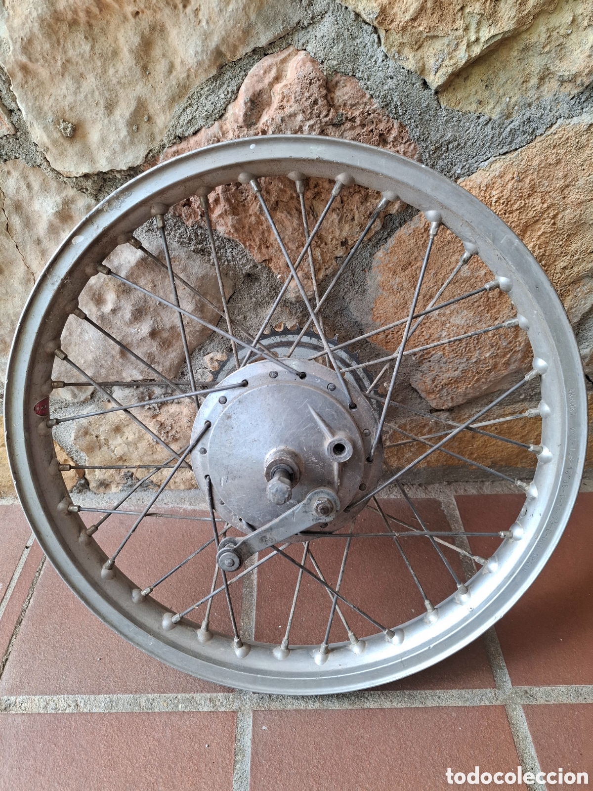 Autos und Motorr&auml;der: Llanta moto antigua akront WM1-1.6 18 pulgadas spain.