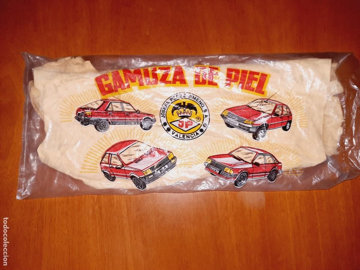 Autos und Motorr&auml;der: Gamuza de piel para coche. Josefa Perez Jimeno
