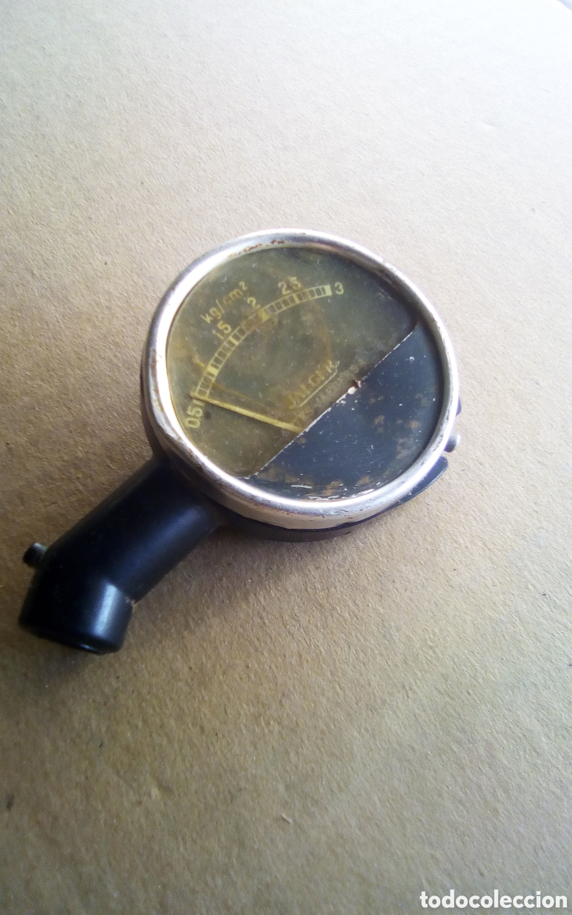 Autos und Motorr&auml;der: Antiguo man&oacute;metro medidor presi&oacute;n neum&aacute;tico. Artes-Jaeger. Espa&ntilde;a. Mide 8 cm., funciona