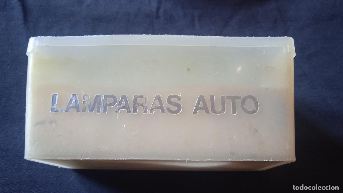 Voitures et Motocyclettes: Caja repuestos lamparas Seat.