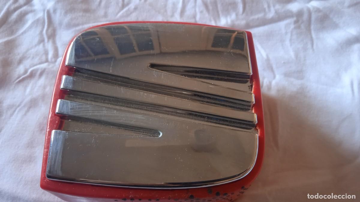 Voitures et Motocyclettes: Caja repuestos lamparas Seat .