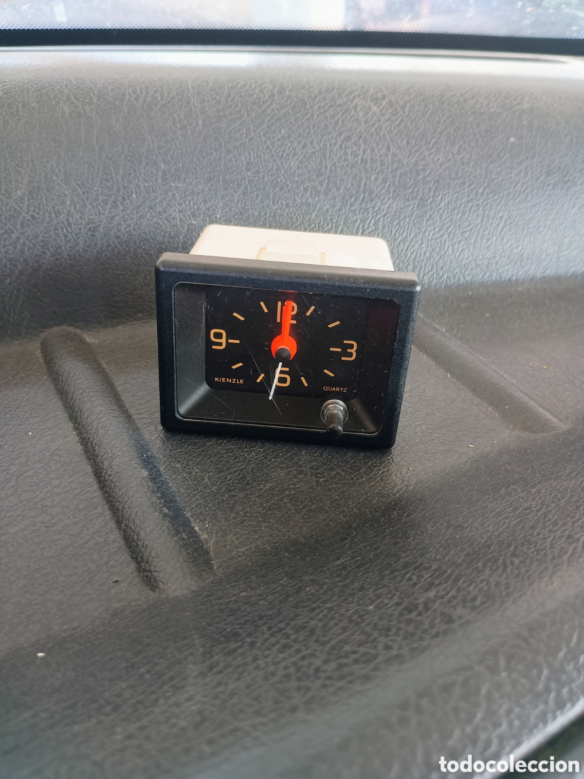 Autos und Motorr&auml;der: Reloj marca Kienzle coche