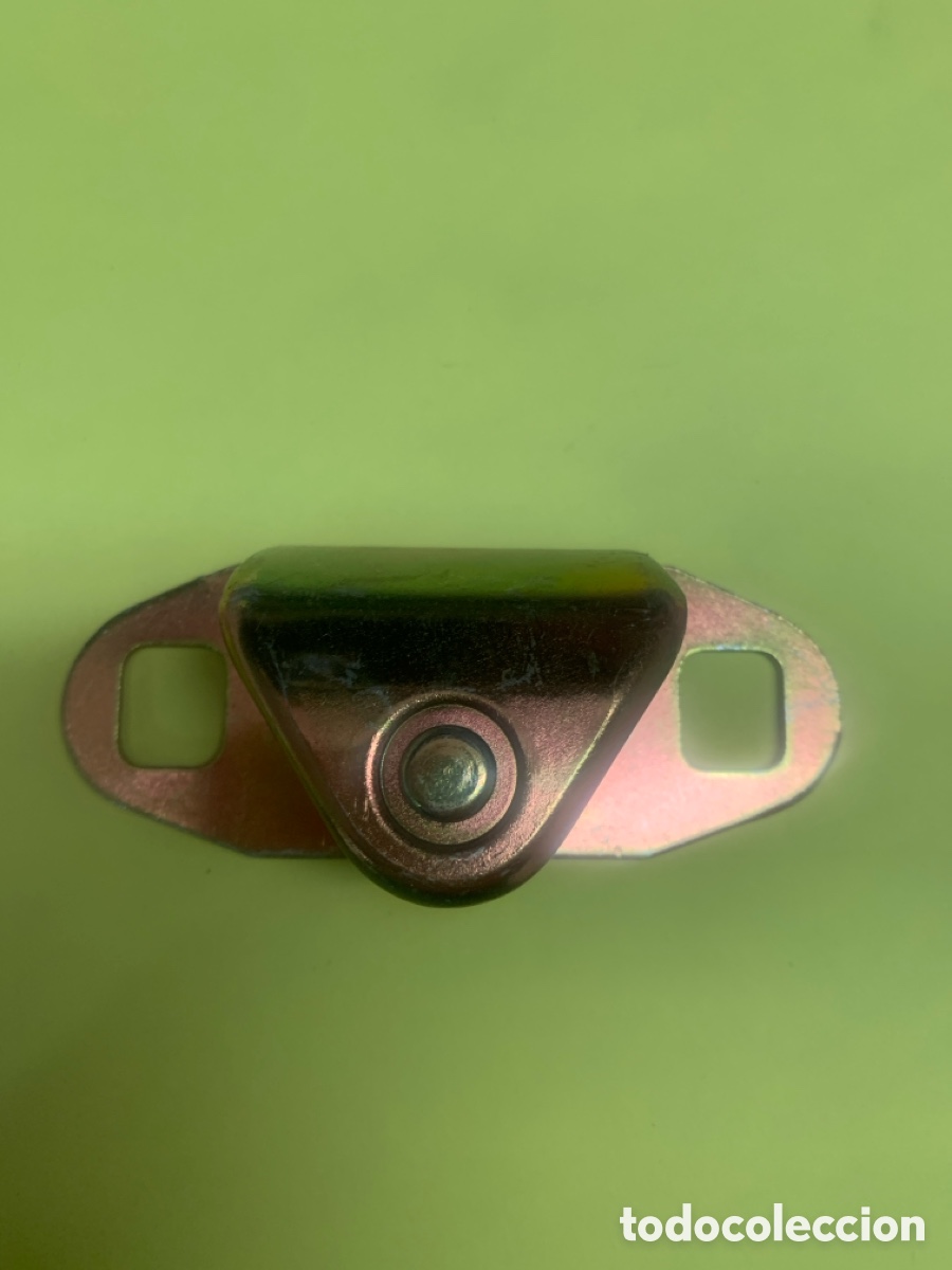 Autos und Motorr&auml;der: PLACA HEMBRA DE CERRADURA PORT&Oacute;N TRASERO -6103633 ( FORD FIESTA 76-89 ( ESCORT-ORION 87-90 )