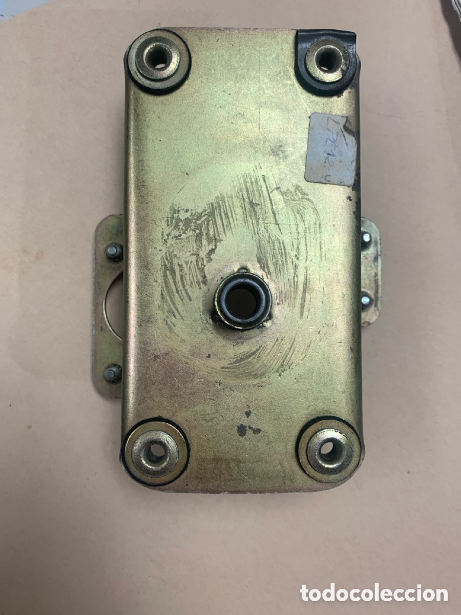 Autos und Motorr&auml;der: SOPORTE MOTOR LIMPIAPARABRISAS- FEMSA LPE 12-4 ( RENAULT 6 del 69 al 73 )