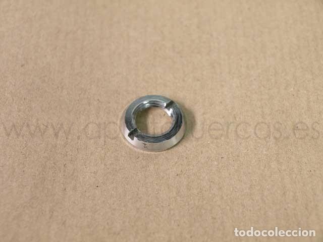 Autos und Motorr&auml;der: Roseta de fijaci&oacute;n para veh&iacute;culos cl&aacute;sicos Mercedes Benz