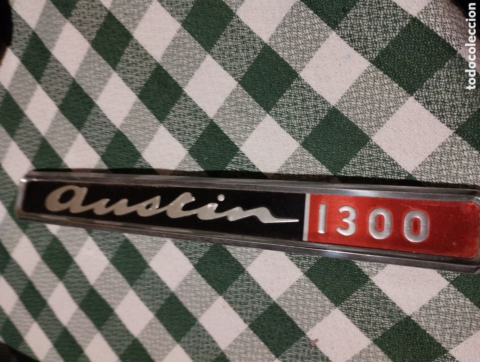 Automobili e Motociclette: Anagrama met&aacute;lico original Austin 1300