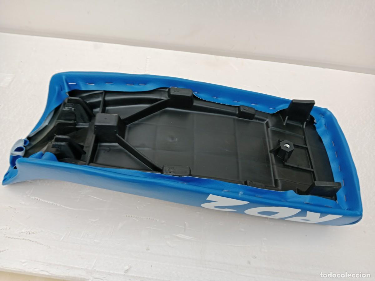Coches y motocicletas: Asiento Derbi modelo RD2 - Foto 4