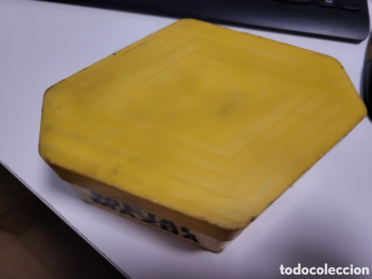 Autos und Motorr&auml;der: Antigua caja de luces Renault