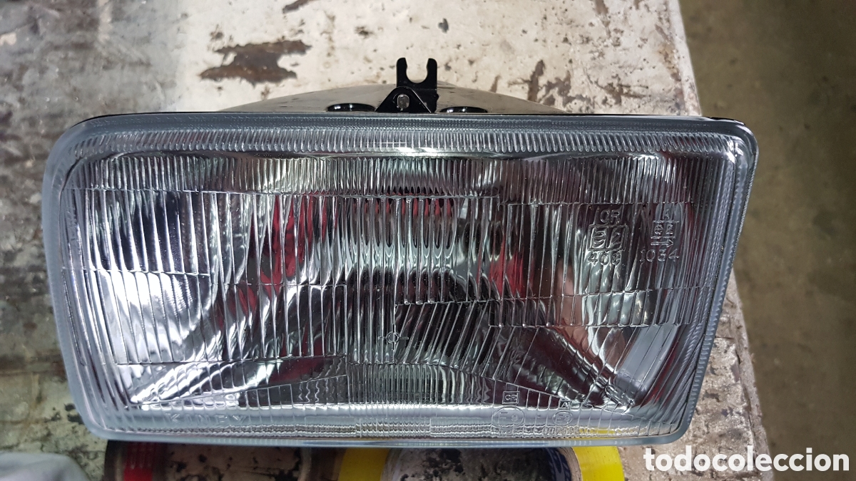 Autos und Motorr&auml;der: Faro delantero Ford fiesta mk2