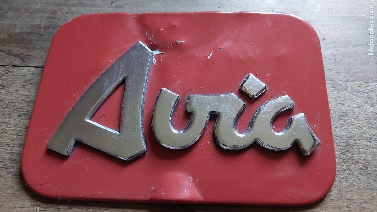 Automobili e Motociclette: Antigua placa frontal de deposito cami&oacute;n Avia