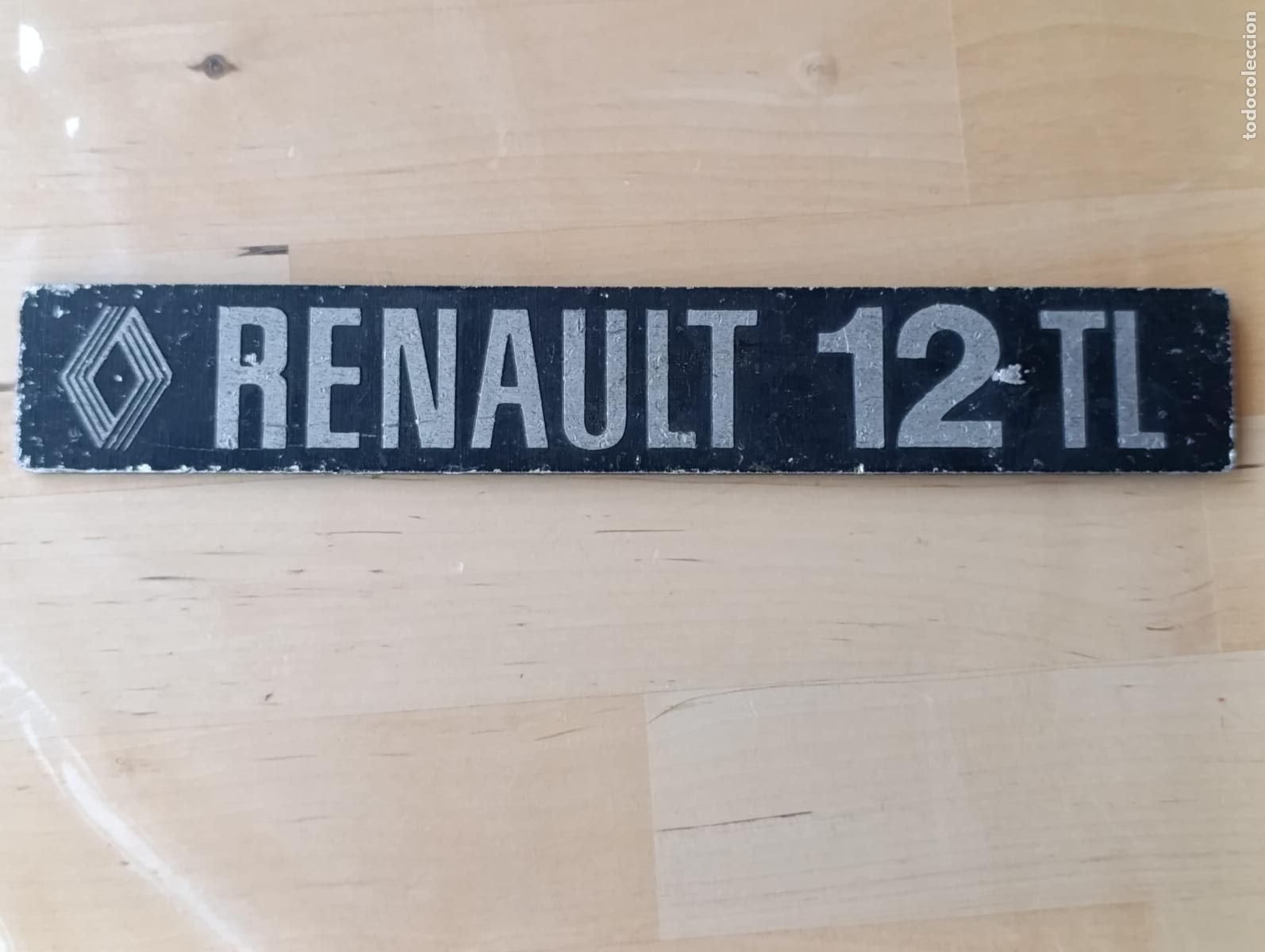 Coches y Motocicletas: Placa Letrero Emblema Insignia Anagrama letras RENAULT 12 TL.