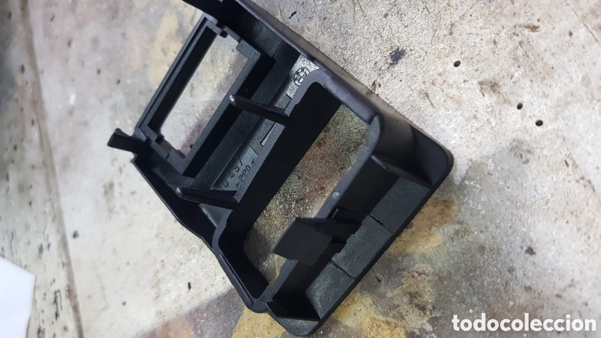 Coches y motocicletas: Soporte interuptores del salpicadero bmw E34 - Foto 4