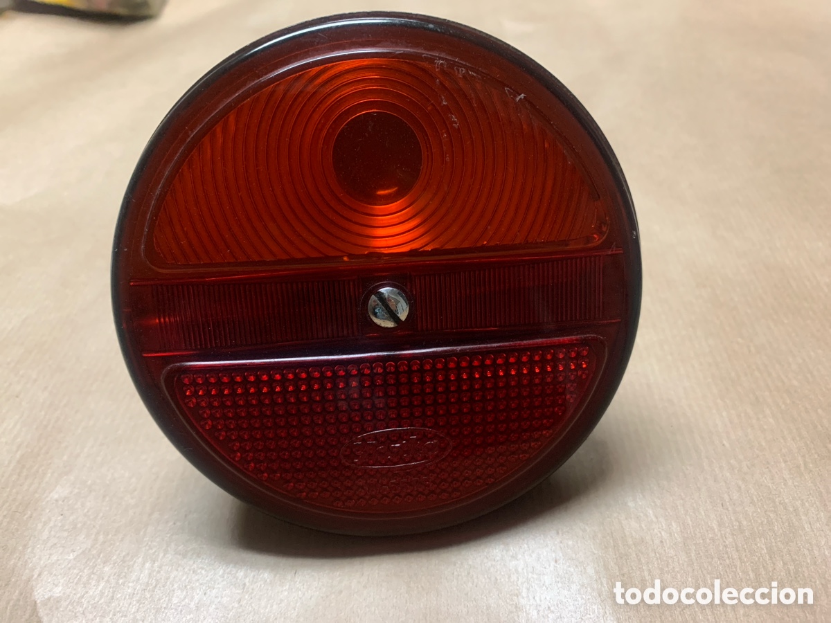 Voitures et Motocyclettes: PILOTO TRASERO YORKA