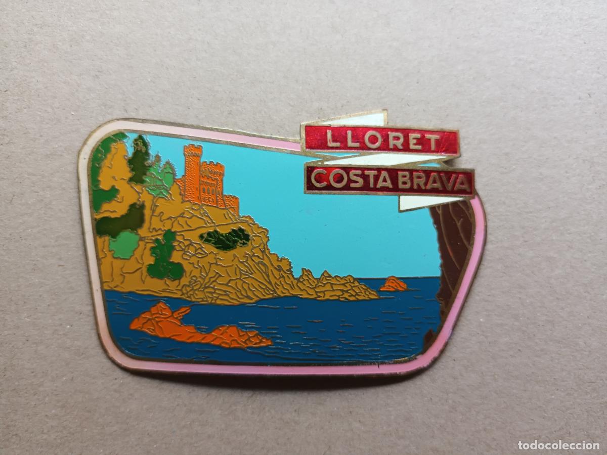 Voitures et Motocyclettes: INSIGNIA TURISTICA. LORET DE MAR. COSTA BRAVA. PARA COCHE MOTO Mide 9 cm