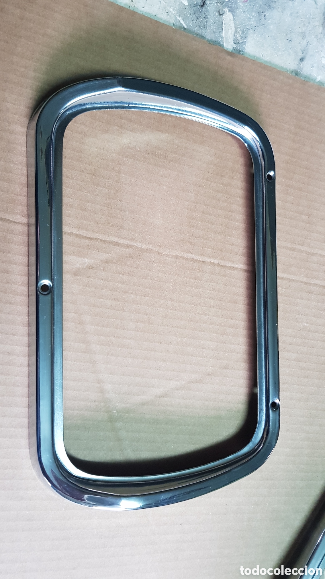 Voitures et Motocyclettes: Visel cromado camion barreiros