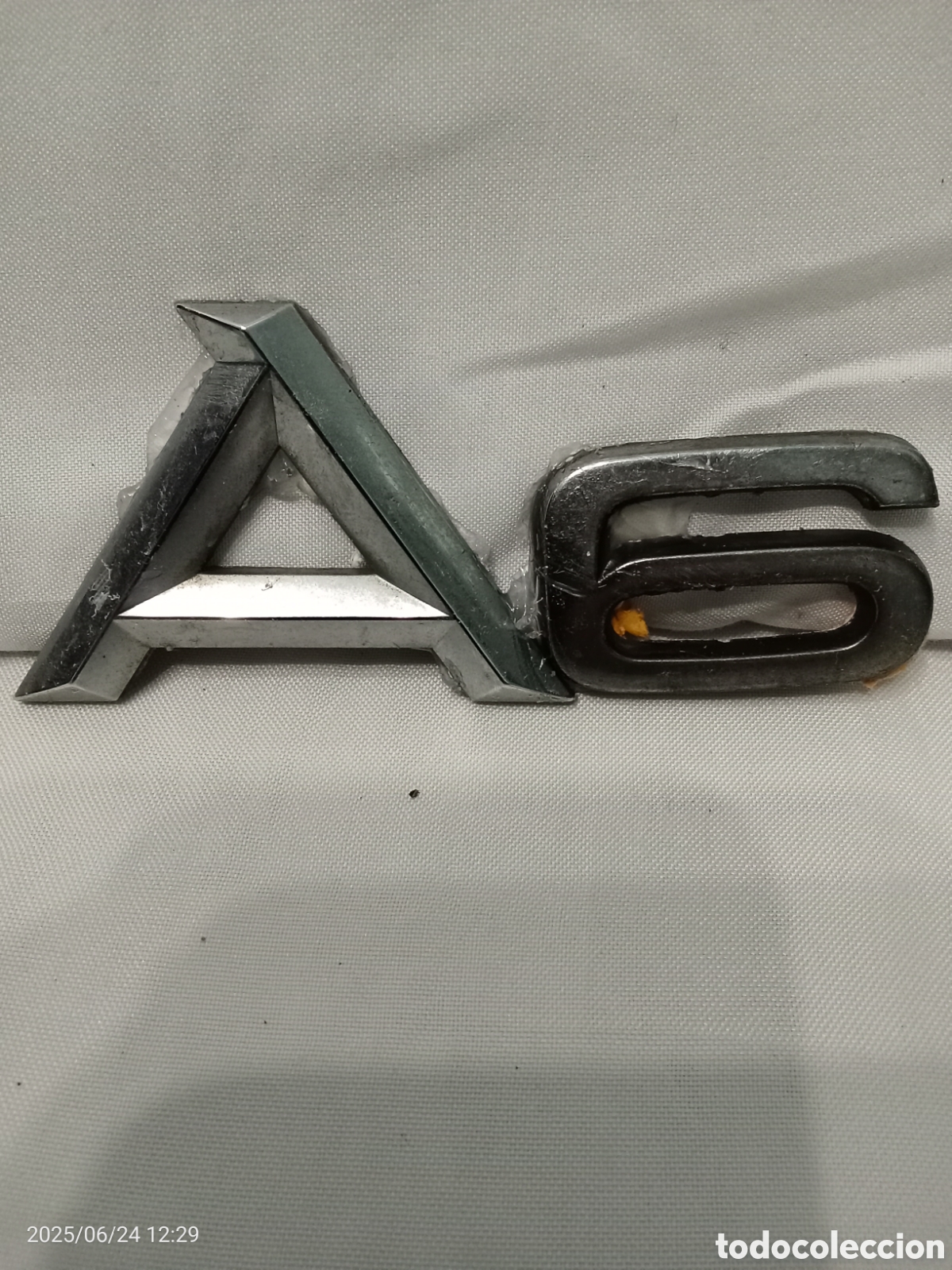 Autos und Motorr&auml;der: ANAGRAMA AUDI A-6 EMBLEMA COCHE