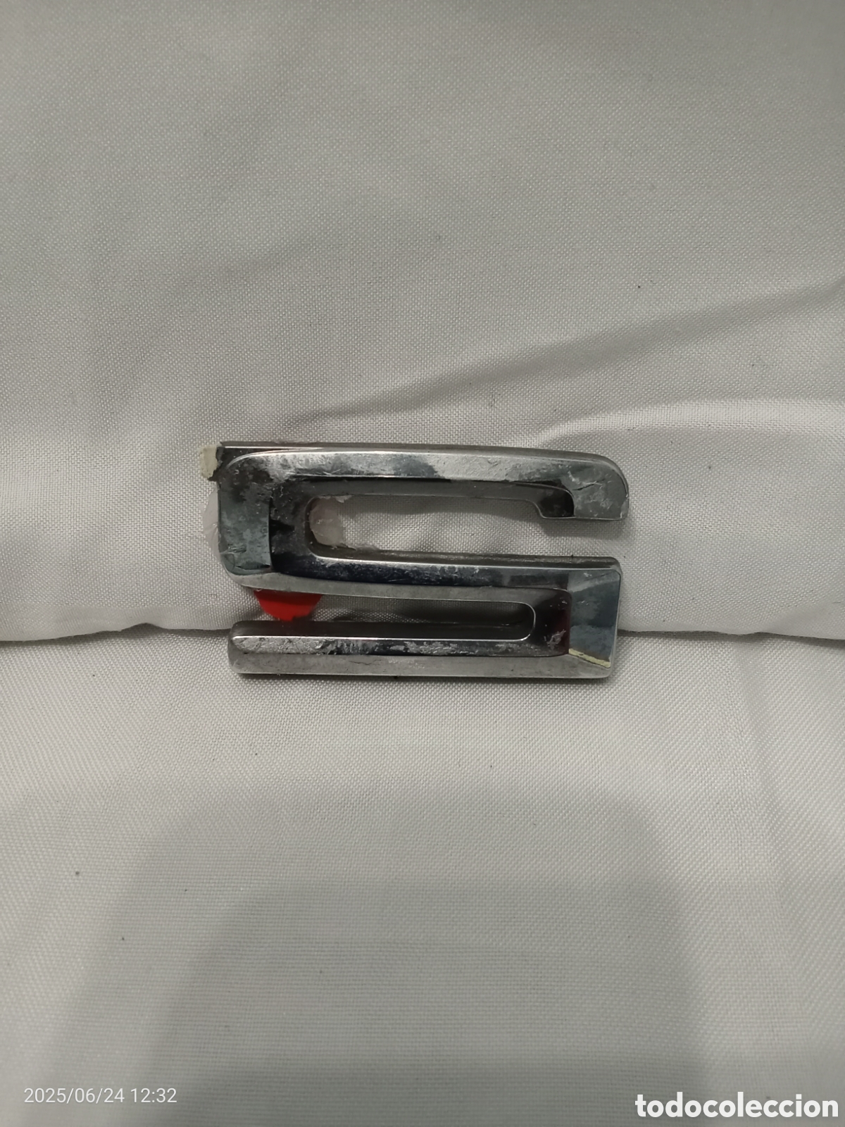 Autos und Motorr&auml;der: EMBLEMA Y LETRA PARA BMW TRASERO