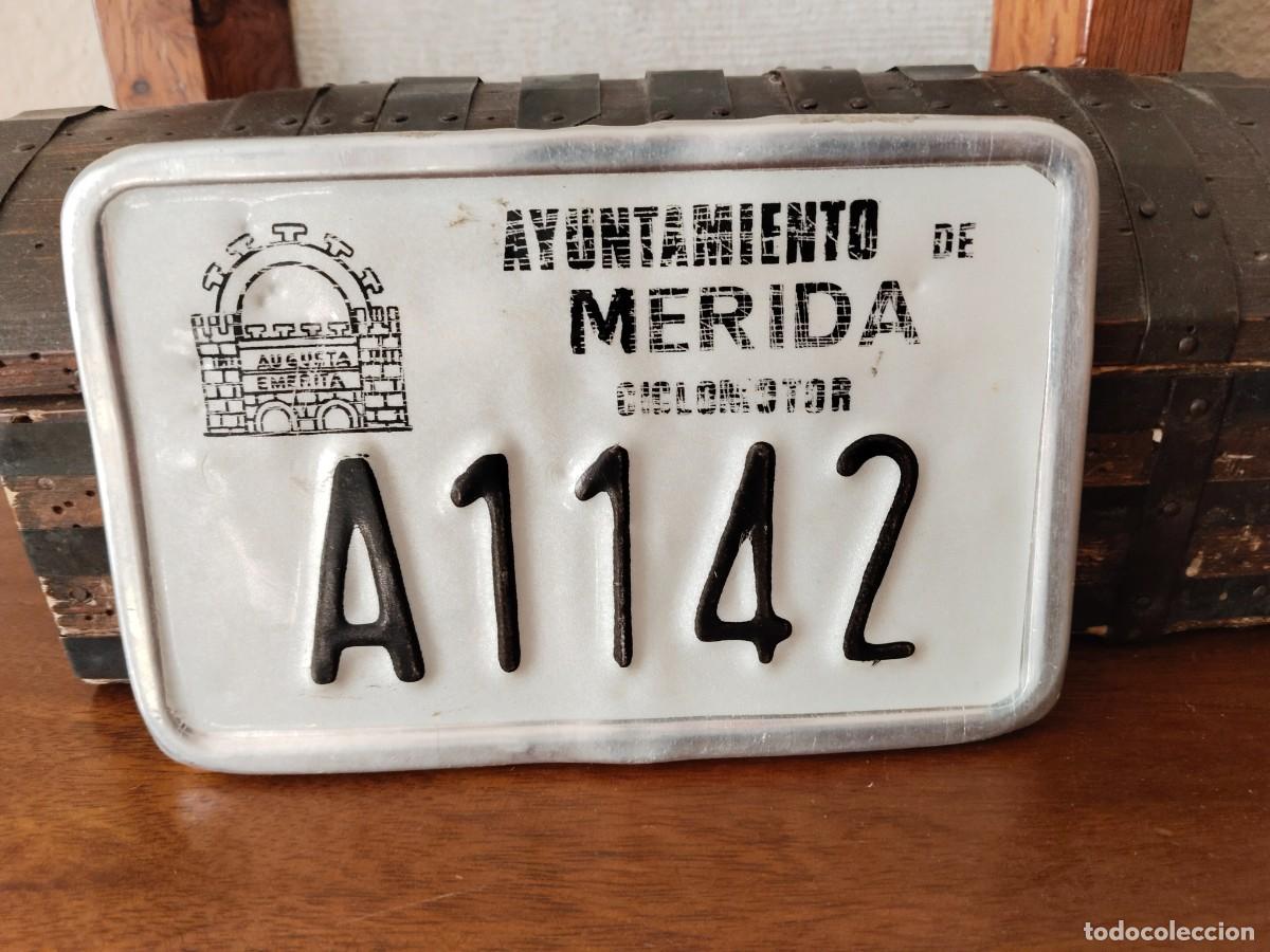 Coches y motocicletas: Matr&iacute;cula de Ciclomotor de M&eacute;rida. - Foto 1