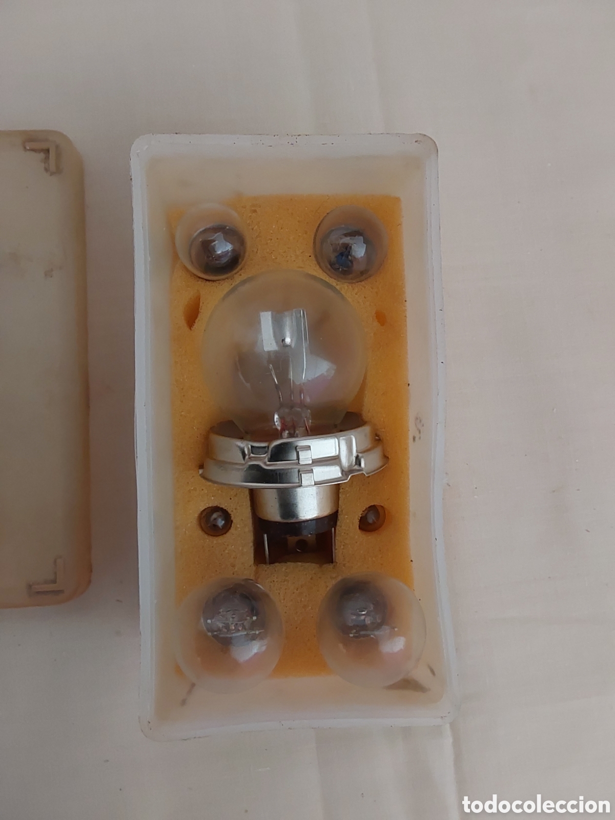 Autos und Motorr&auml;der: Antiguo Estuche Bombillas de repuesto para Citro&euml;n