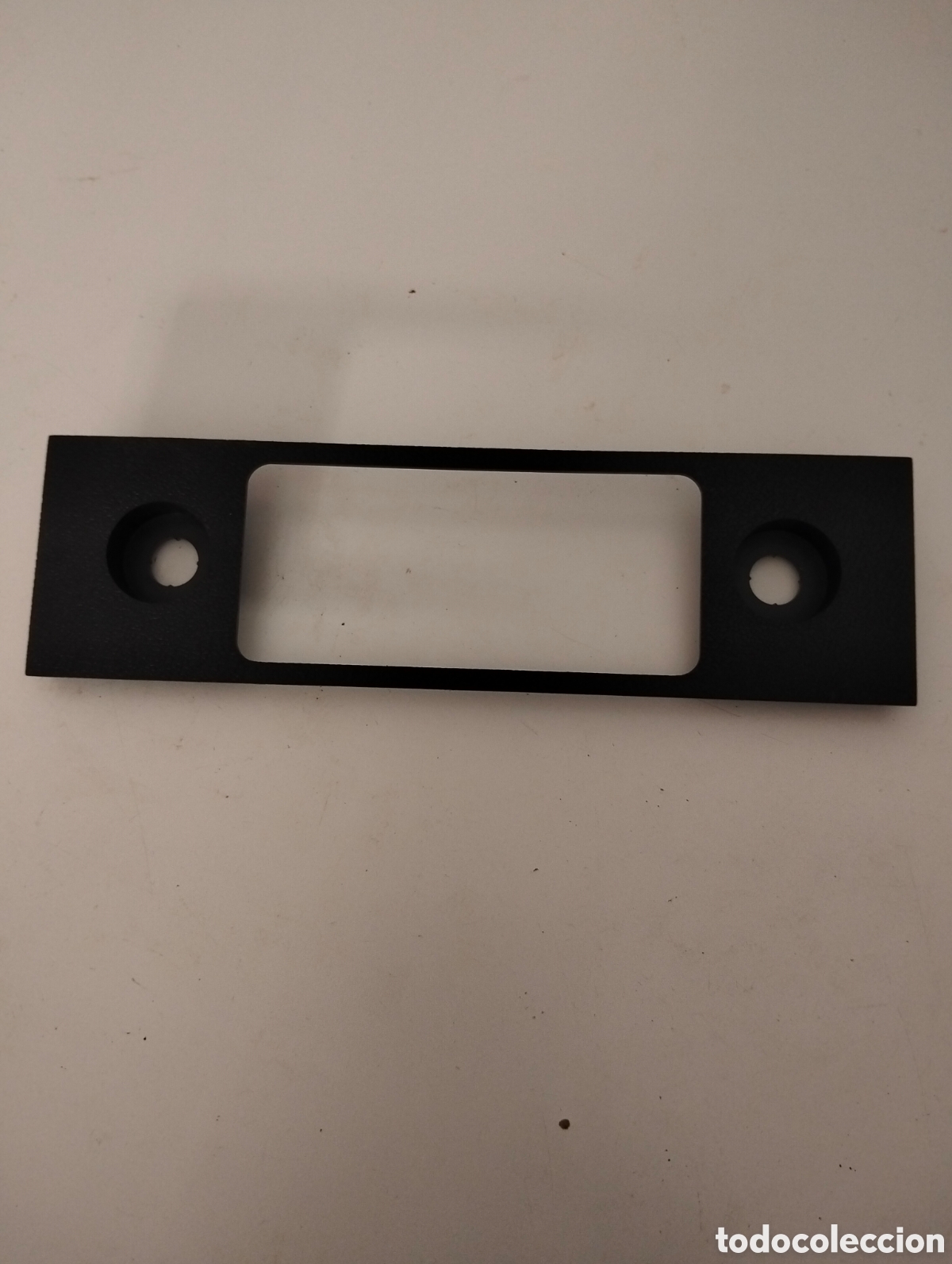 Coches y motocicletas: Panel de autoradio, pl&aacute;stico. - Foto 1