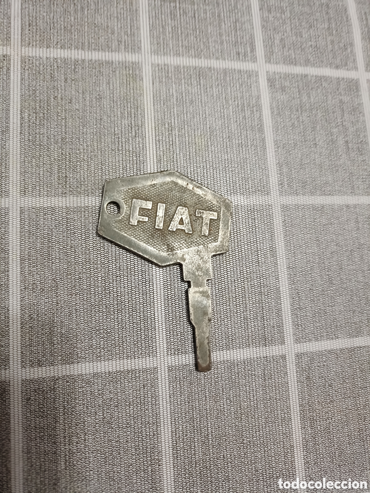 Automobili e Motociclette: Llave antigua automovil o tractor FIAT a&ntilde;os 50