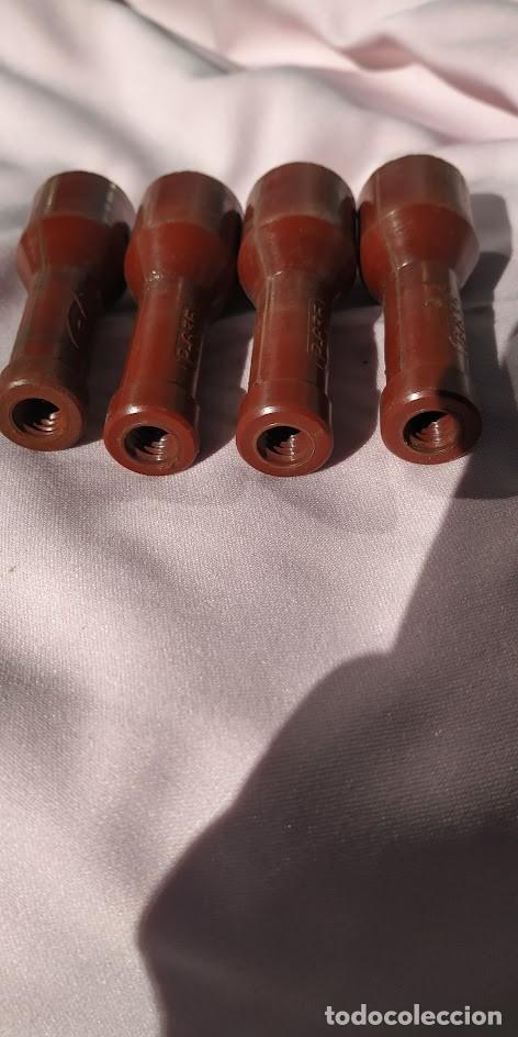 Automobili e Motociclette: Pipetas de baquelita para las bujias ,a&ntilde;os 70 a estrenar como se ve fotos