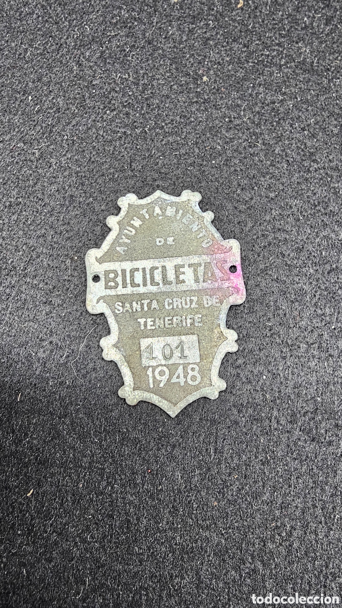 Coches y Motocicletas: Antigua matr&iacute;cula de bicicleta 1948