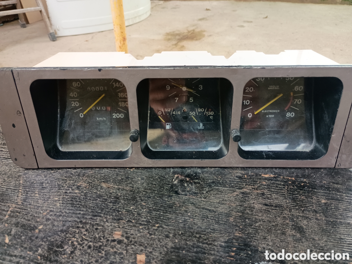 Coches y Motocicletas: Cuadro veloc&iacute;metro Seat 131
