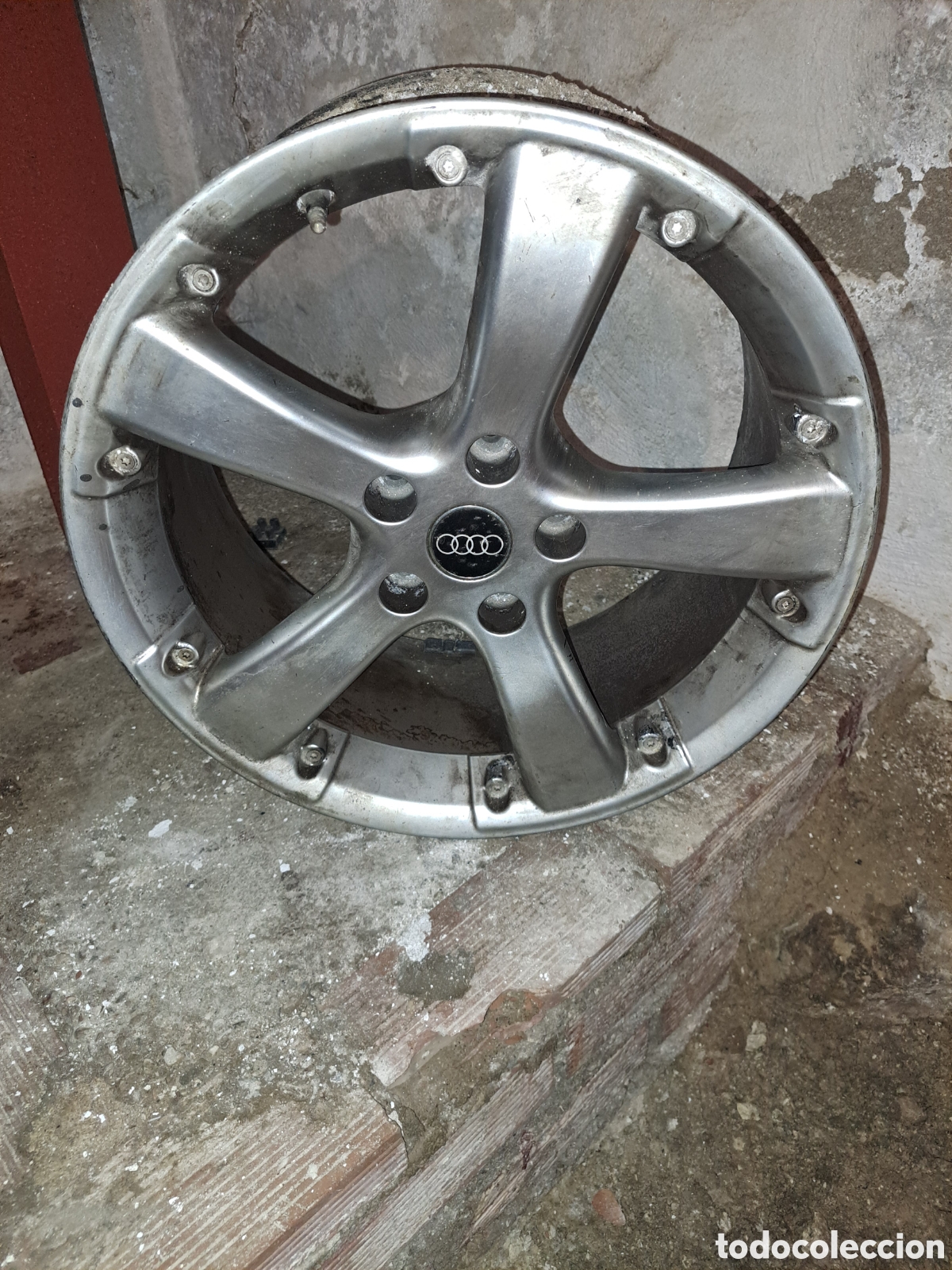 Coches y Motocicletas: 3 llantas de audi,no se de que a&ntilde;o
