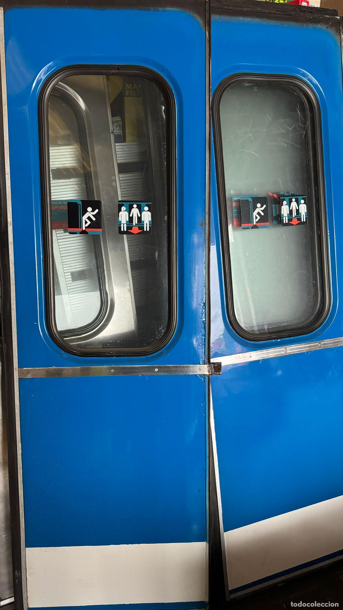 Coches y Motocicletas: Puertas vag&oacute;n de tren