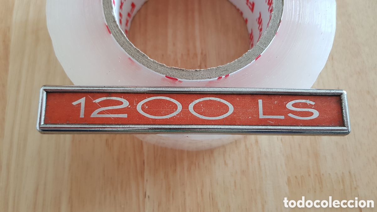 Coches y Motocicletas: Insignia Simca 1200 LS