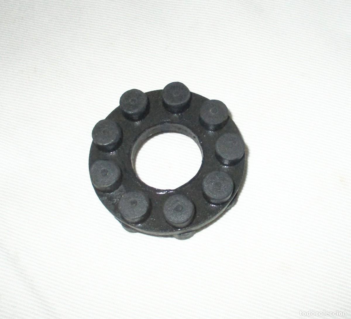 Automobili e Motociclette: PIEZA DE ACOPLAMIENTO DE DINAMO DE 8 A 9 BOTONES PARA PEUGEOT ANTIGUO.