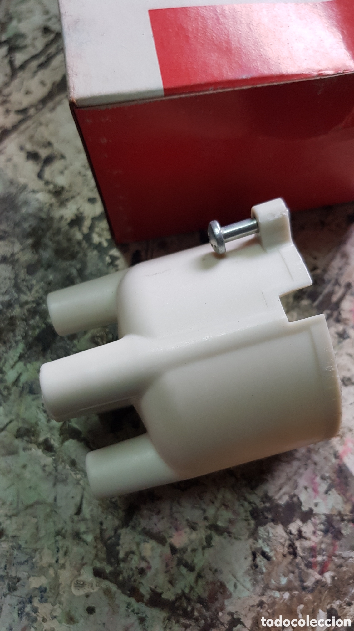 Autos und Motorr&auml;der: Tapa del delco Dodge Challenger