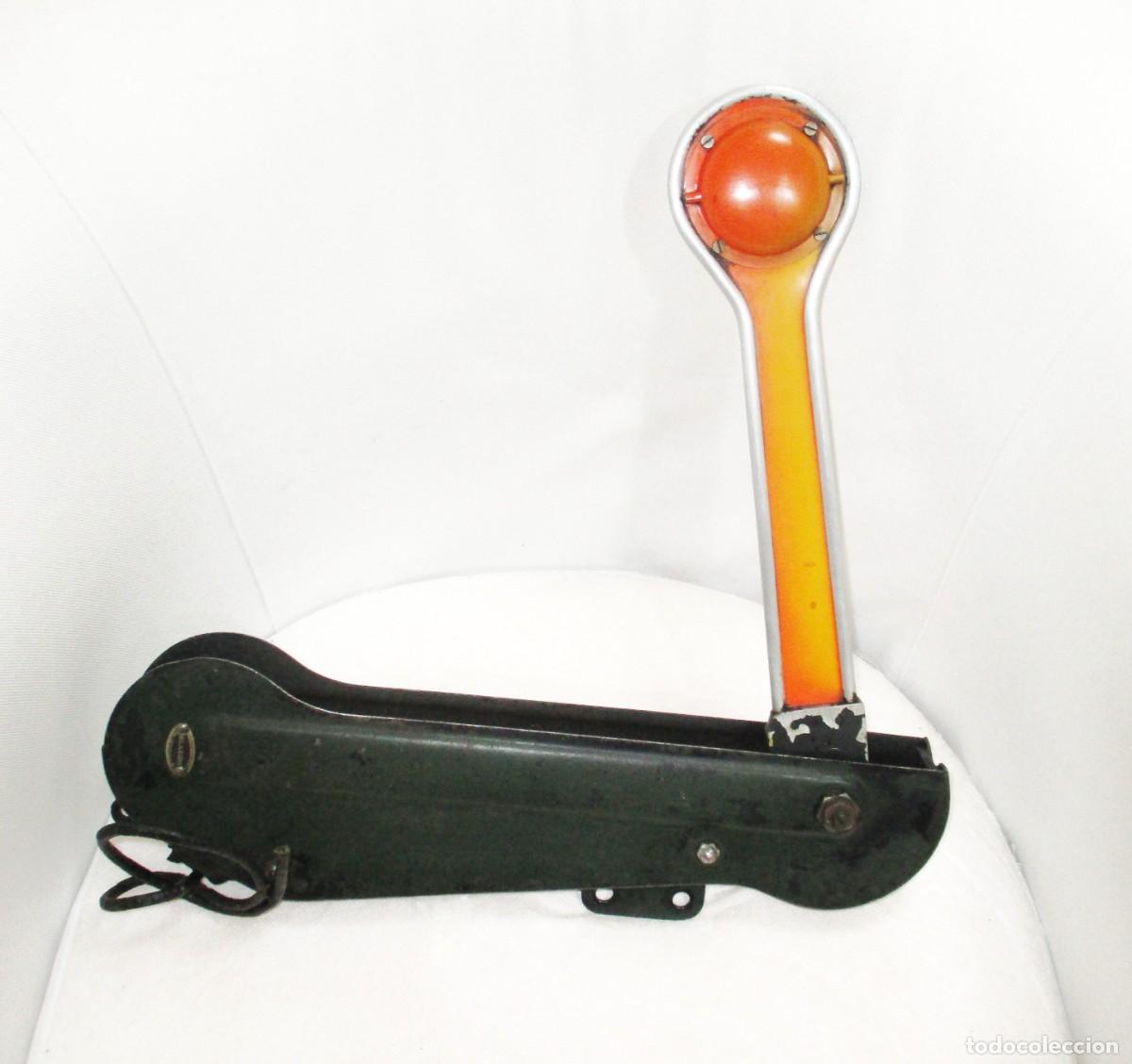 Autos und Motorr&auml;der: KLAXON TRAFFICATOR. ANTIGUO INTERMITENTE DE BRAZO PARA CAMIONES Y GRANDES VEH&Iacute;CULOS.