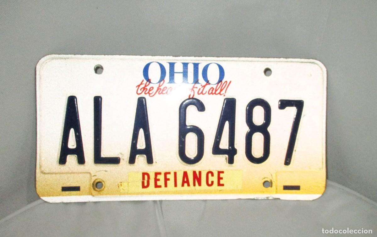 Coches y Motocicletas: CHAPA DE MATR&Iacute;CULA DE OHIO. ALA 6487 DEFIANCE. MIDE 30,5 X 15,5 CMS.
