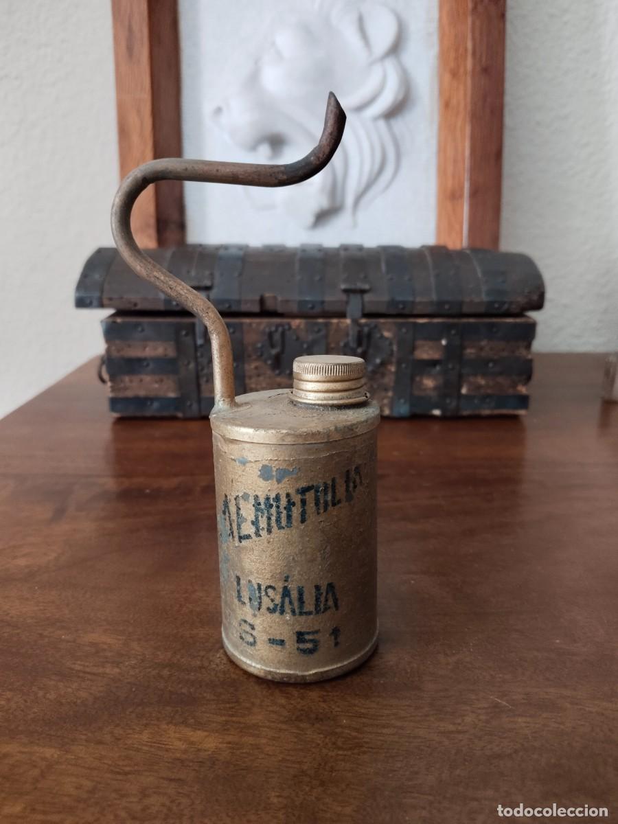 Coches y Motocicletas: Peque&ntilde;a aceitera. Almutolin Lusalia. Motor.