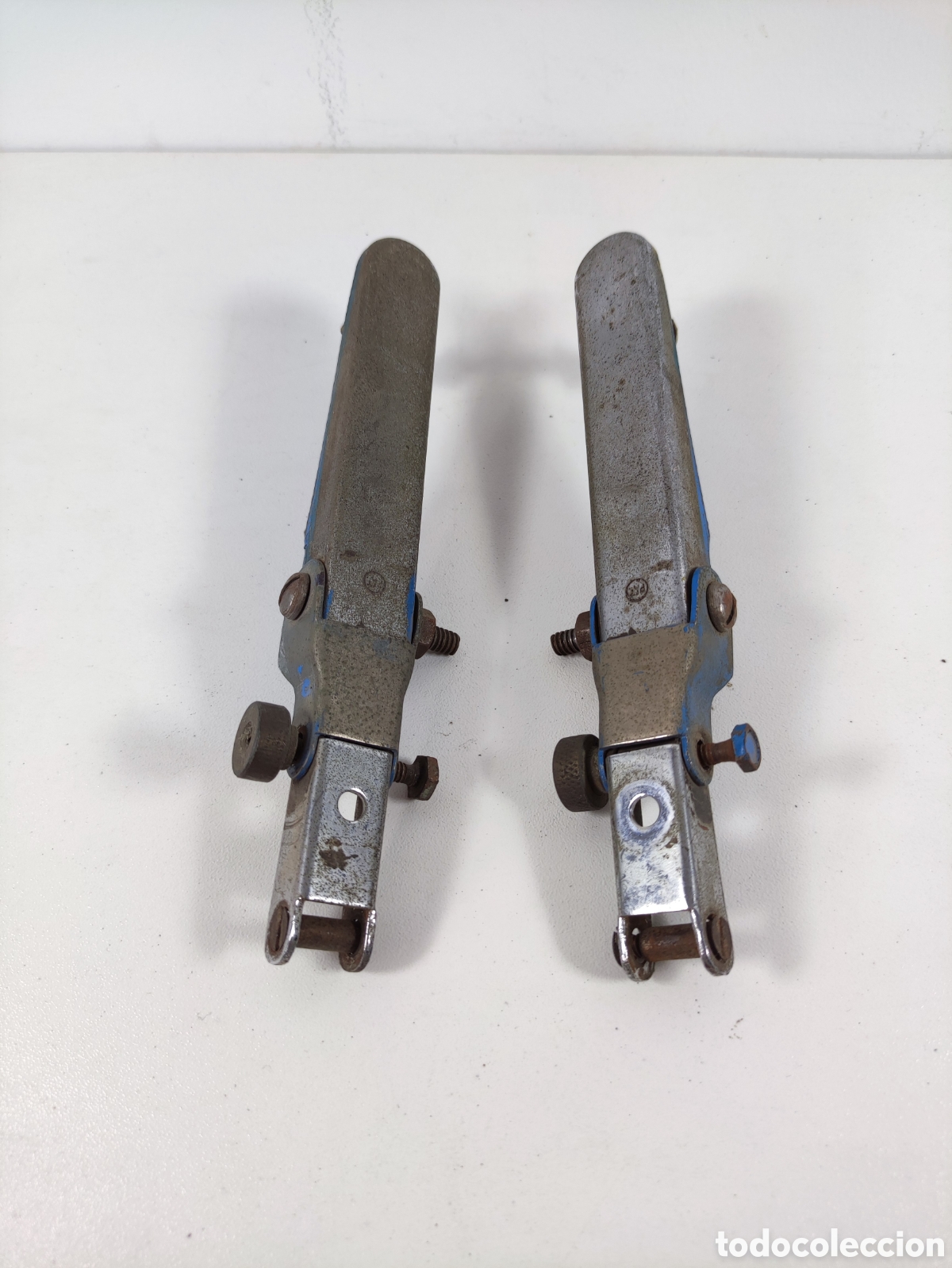 Coches y Motocicletas: Juego de bisagras de cap&oacute; trasero extensible para SEAT 600 Abarth Nardi Siata Fiat tapa motor